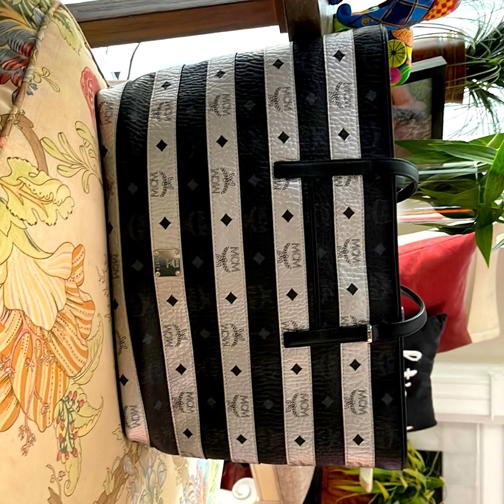 MCM Black and Silver large Tote, Leather